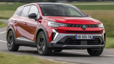 Renault Symbioz full hybrid E-Tech Esprit Alpine su strada