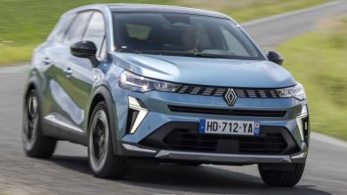 Renault Symbioz full hybrid E-Tech Iconic su strada