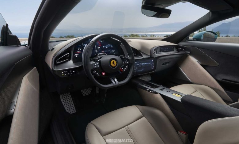 Ferrari Amalfi plancia abitacolo