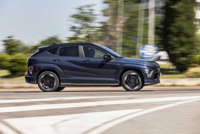 Hyundai Kona Electric N Line su strada