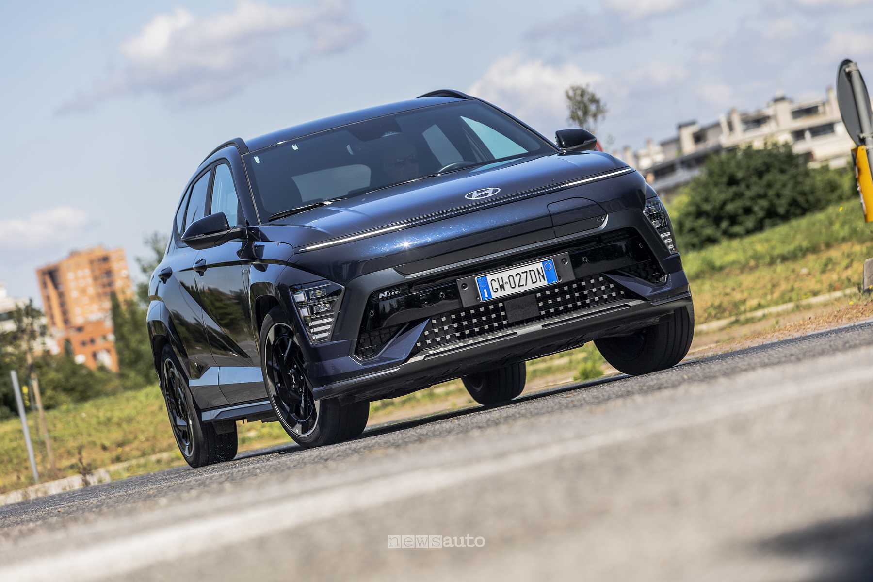 Hyundai Kona Electric N Line su strada