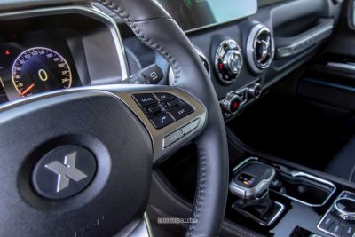 ICH-X K2 Off Road Edition comandi al volante
