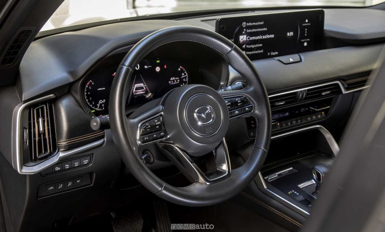 Mazda CX-60 e-Skyactiv D volante abitacolo