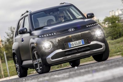 Hyundai Inster test su strada
