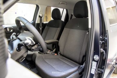 Hyundai Inster sedili anteriori
