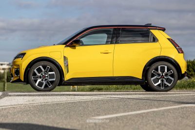 Renault 5 E-Tech Electric laterale