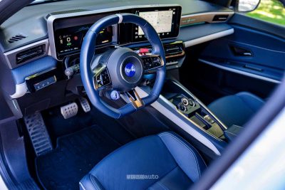 Alpine A290 GTS volante abitacolo
