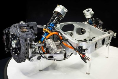 Ferrari Elettrica sospensioni anteriori