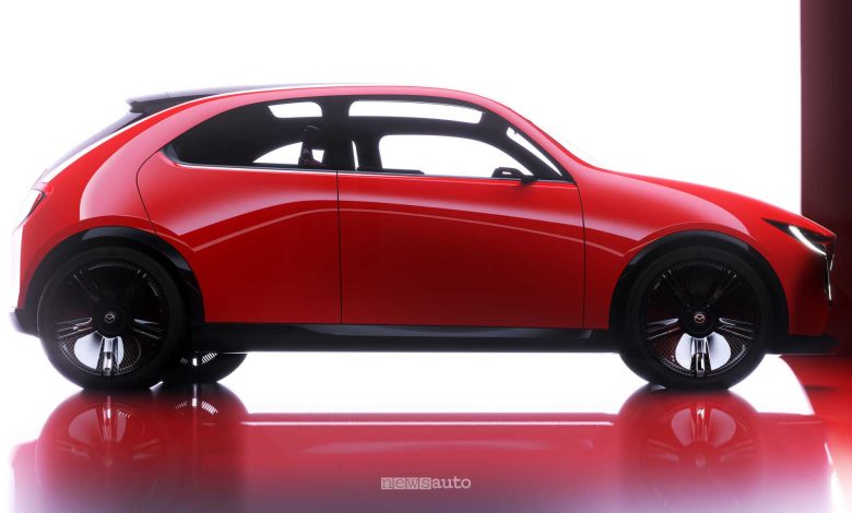 Mazda Vision X-Compact laterale