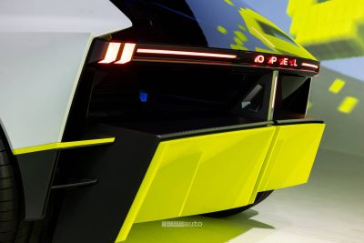 Opel Corsa GSE Vision Gran Turismo estrattore posteriore