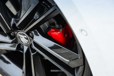 Skoda Fabia 130 dettagli pinza freno rossa