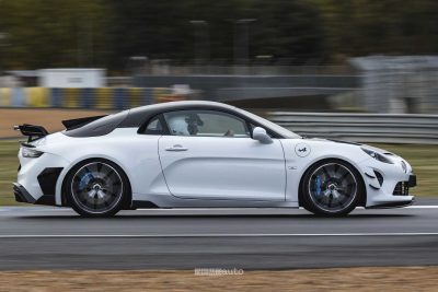 Alpine A110 R Ultime in pista a Le Mans