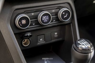 Dacia Sandero Stepway comandi del clima