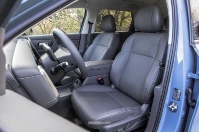Leapmotor B10 sedili anteriori