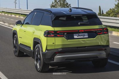 Nuova Jeep Compass su strada