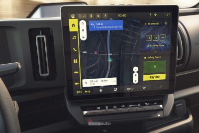 Renault Trafic Van E-Tech Electric navigatore display infotainment da 12’