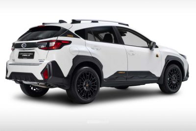 Subaru Crosstrek 4WILD posteriore 3/4