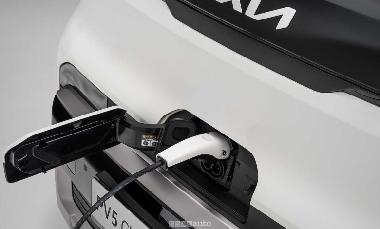 Kia PV5 Chassis Cab presa di ricarica