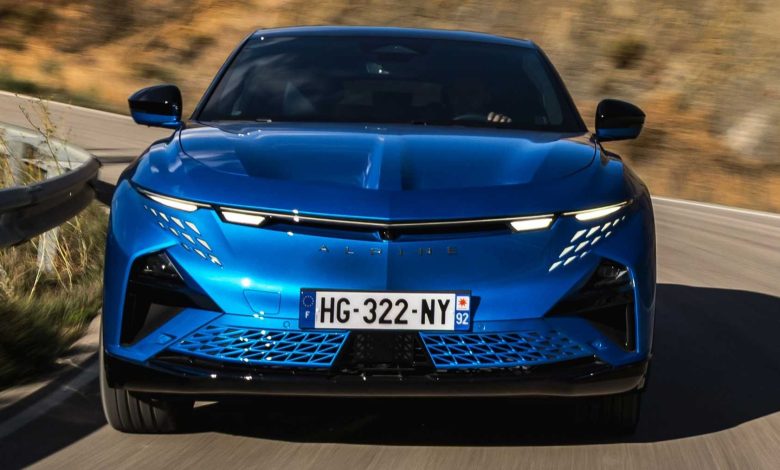 Alpine A390