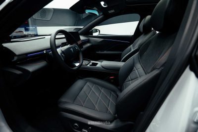 Changan Deepal S05 sedili anteriori abitacolo