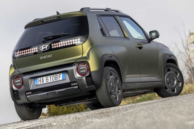 Hyundai Inster Cross posteriore 3/4