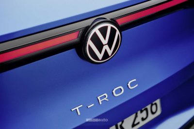 Nuova Volkswagen T-Roc logo portellone posteriore