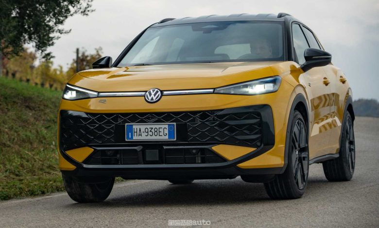 Nuova Volkswagen T-Roc R Line su strada