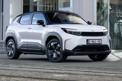 Toyota Urban Cruiser AWD anteriore 3/4