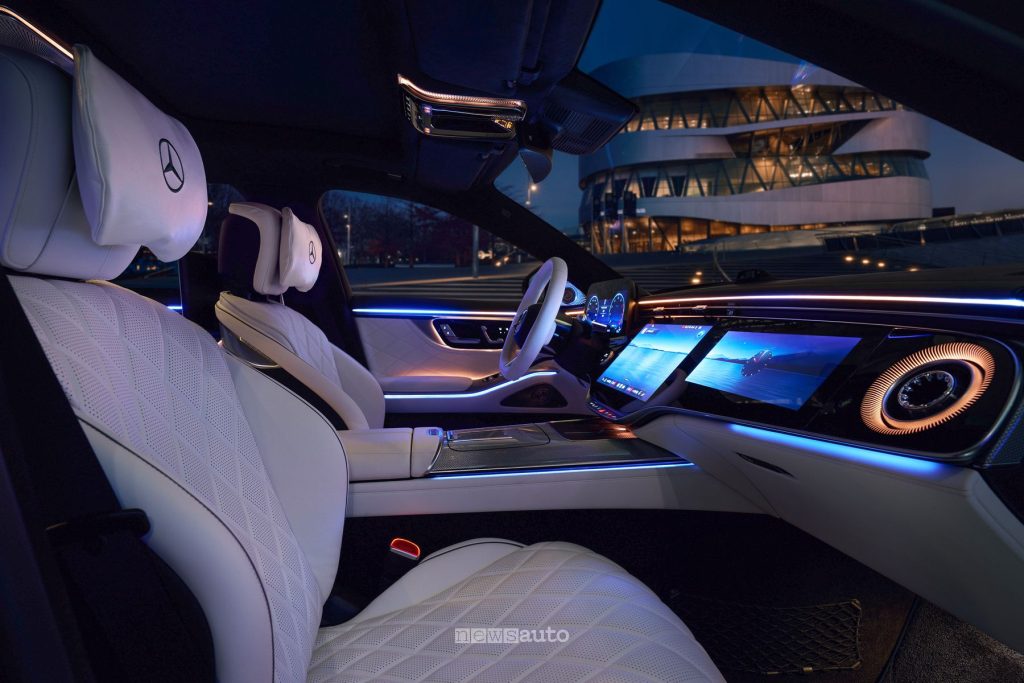 Mercedes-Benz Classe S AMG Line illuminazione dell'abitacolo