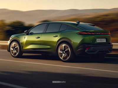 Peugeot 408 2026 posteriore 3/4