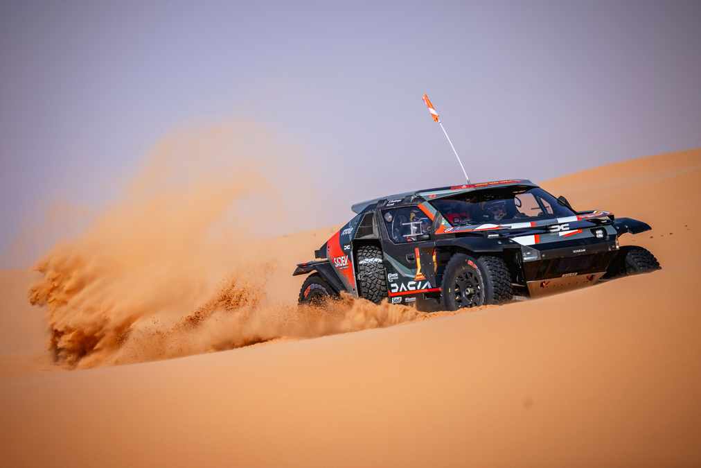 Sebastien Loeb durante lo Stage 7 della Dakar 2026
