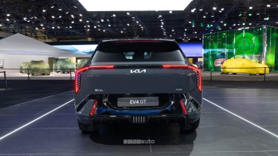 KIA EV4 GT posteriore