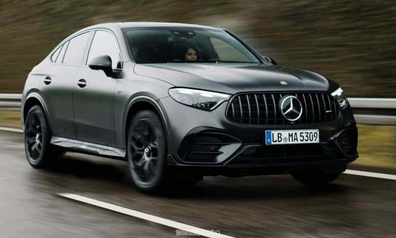 Mercedes-AMG GLC 53 4MATIC+ Coupé su strada