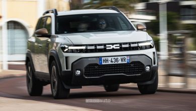 Nuova Dacia Duster hybrid-G 150 4x4 su strada