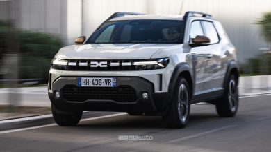 Nuova Dacia Duster hybrid-G 150 4x4 su strada