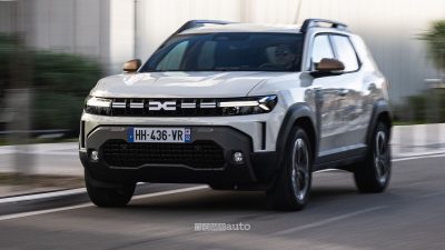 Nuova Dacia Duster hybrid-G 150 4x4 su strada