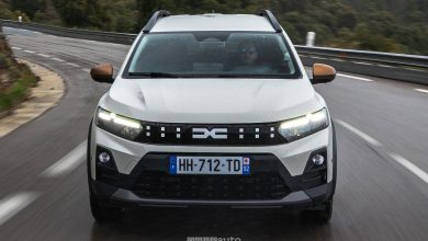 Nuova Dacia Jogger Hybrid 155 su strada