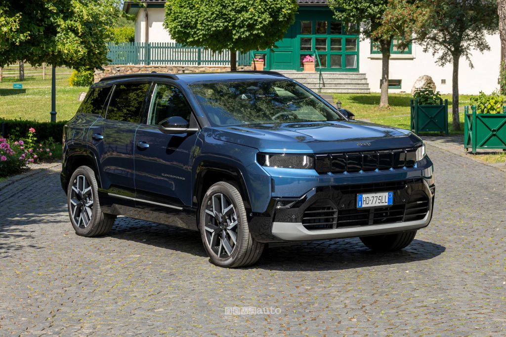Jeep Compass e-Hybrid Plug-In 2026 in offerta