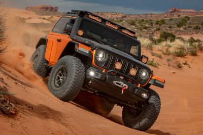 Jeep Wrangler Buzzcut Concept in azione nel deserto del Moab