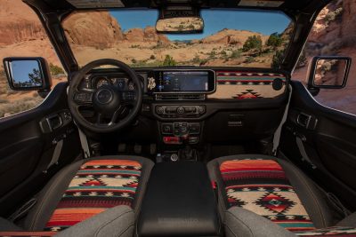 L'abitacolo della Jeep Wrangler Laredo Concept