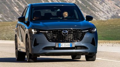 Mazda CX-60 PHEV su strada