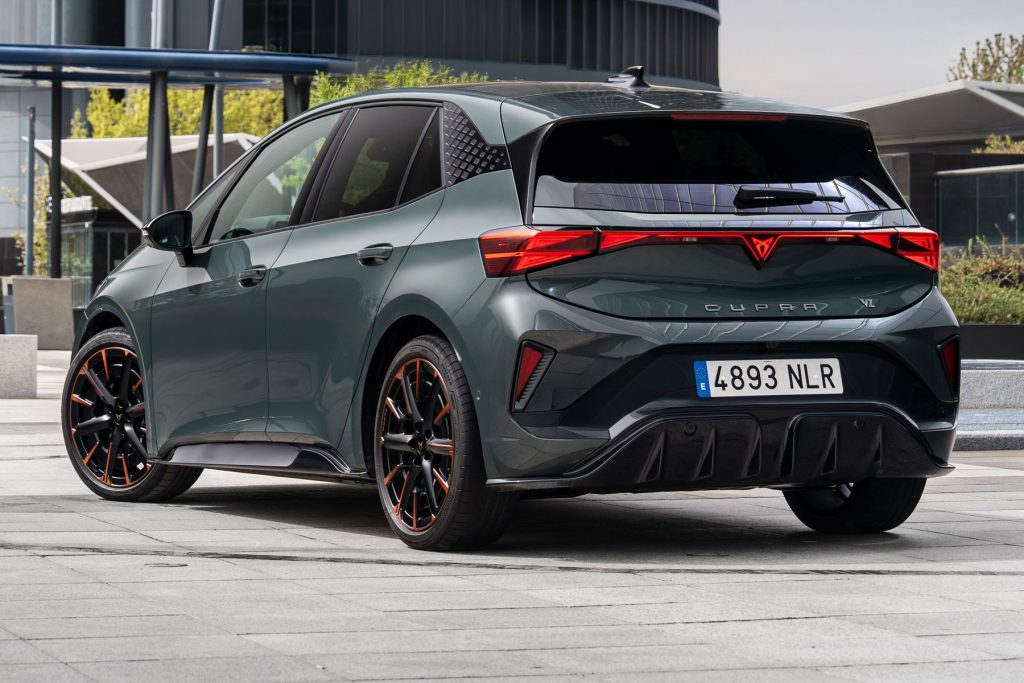 Cupra Born VZ posteriore 3/4