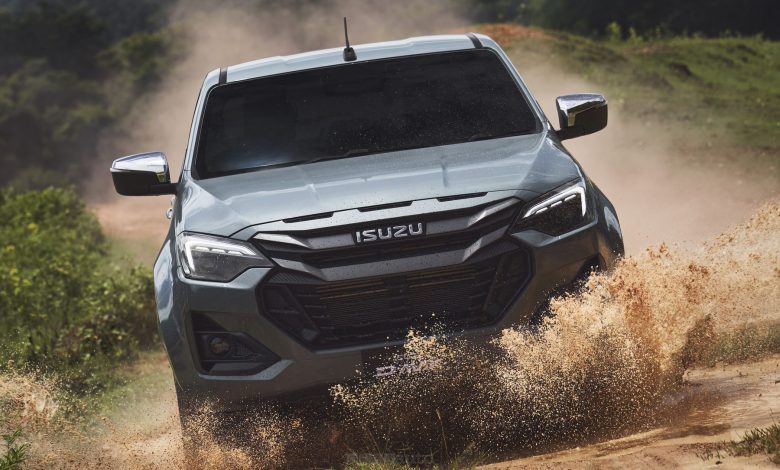Isuzu D-Max in azione sullo sterrato