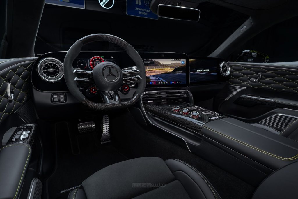 Mercedes-AMG GT 63 Coupé 4 plancia abitacolo