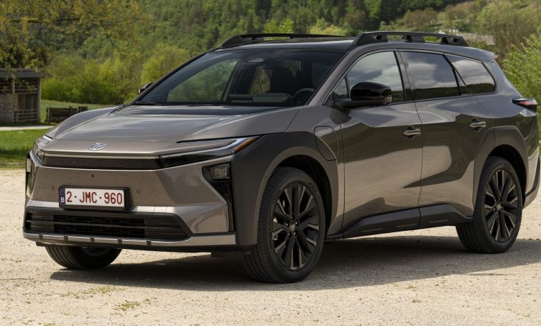 Toyota bZ4X Touring anteriore 3/4