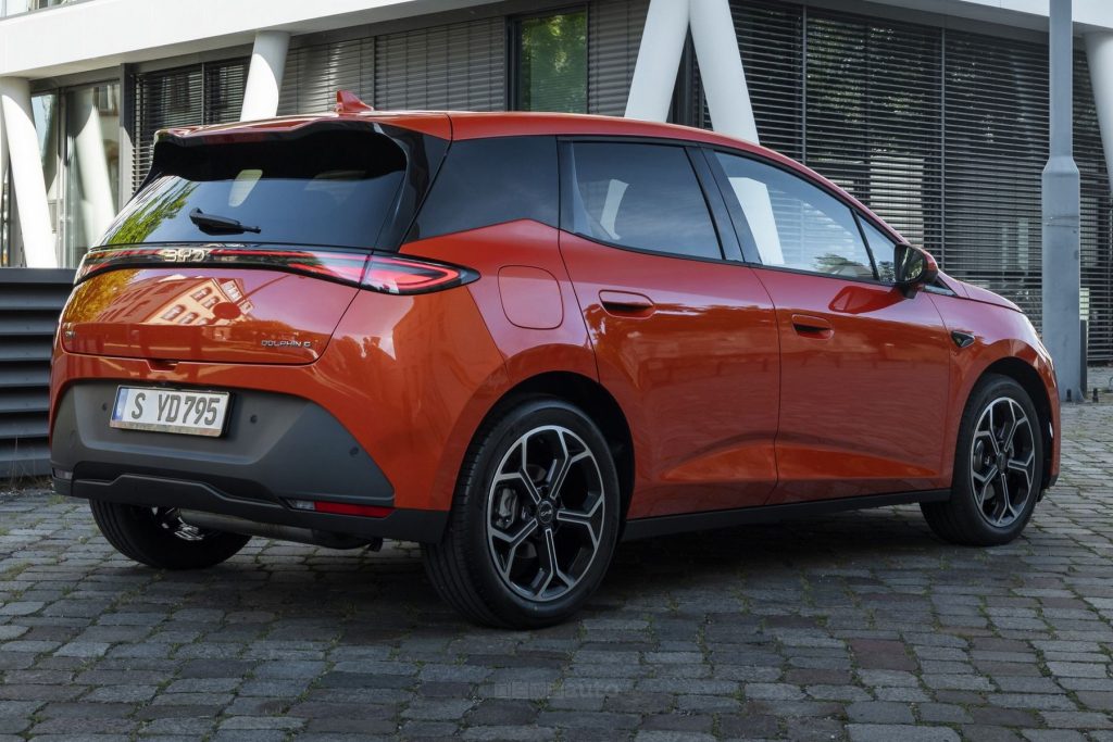BYD Dolphin G DM-i posteriore 3/4
