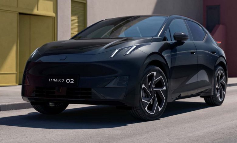 Lynk & Co 02 anteriore 3/4