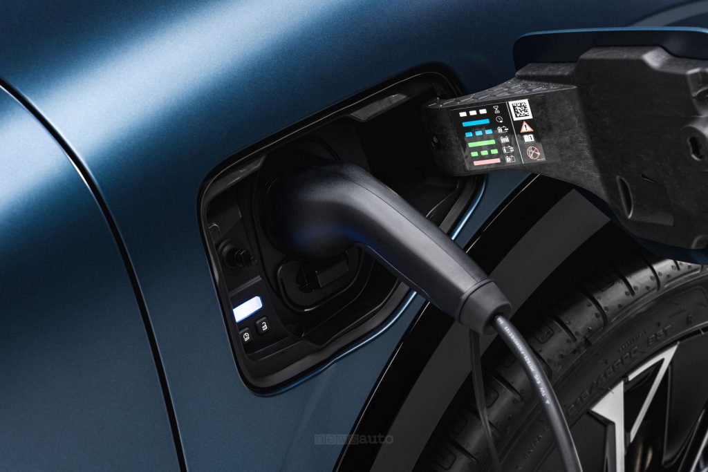 Renault Mégane E-Tech Electric in ricarica