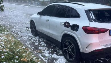 Grandinata, danni sulla carrozzeria dell'auto