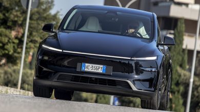 Tesla Model Y Performance test su strada